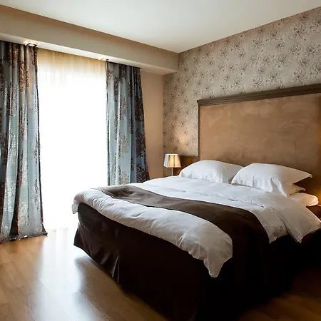Elpida & Hotel