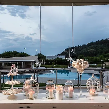 Elpida & Hotel 4*