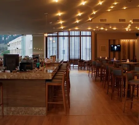 Hotel Elpida & Serres