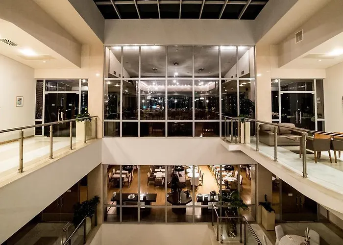 Hotel Elpida & Serres